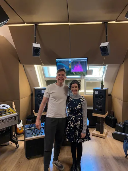 Pablo Schuler y Alicia Sevilla en el estudio